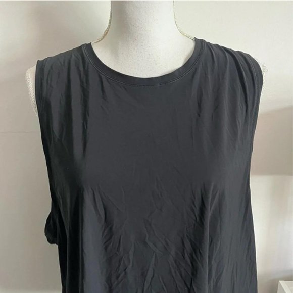 Spanx NWT Women's Very Black GO LIGHTLY Cropped Tank Top, Size 1X - Picture 4 of 9